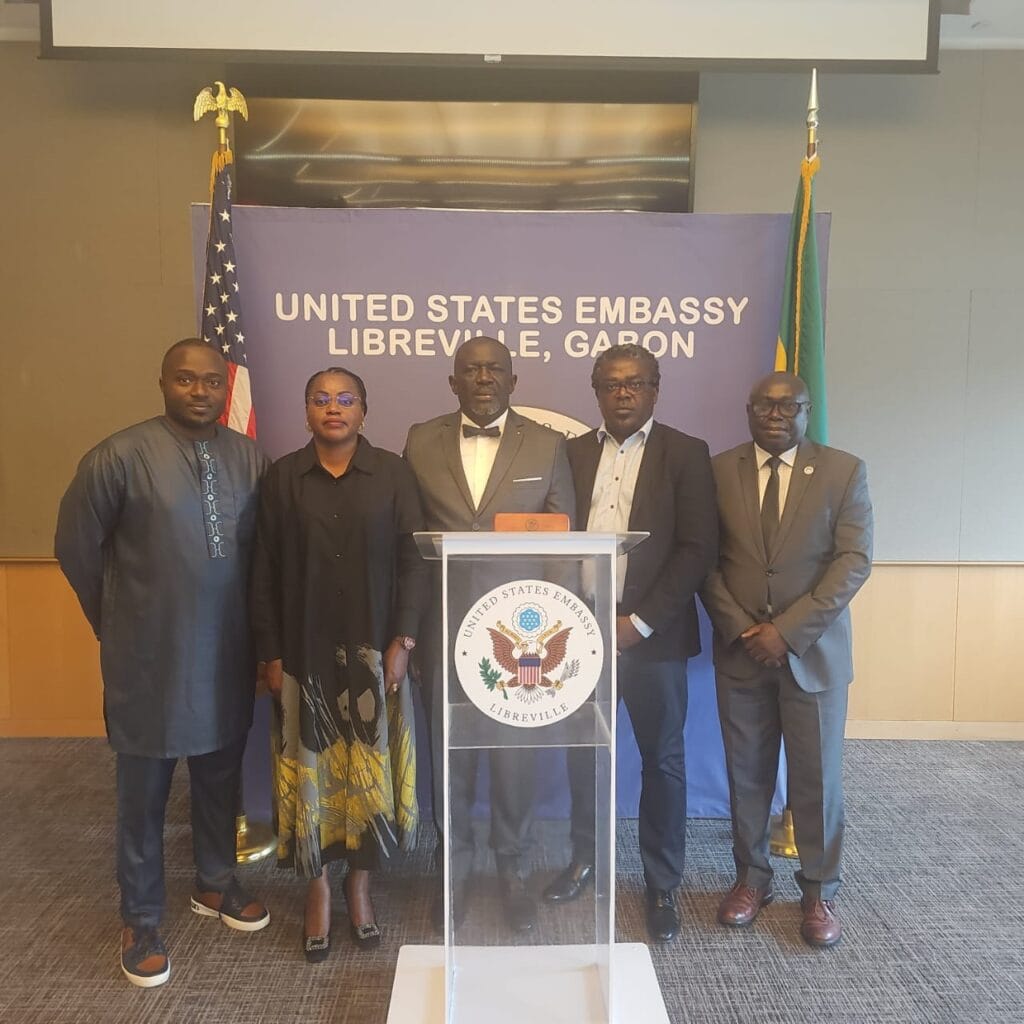 Gabon : Le Réseau IVLP rend un hommage au Président Jimmy Carter 2 Gabon : Le Réseau IVLP rend un hommage au Président Jimmy Carter