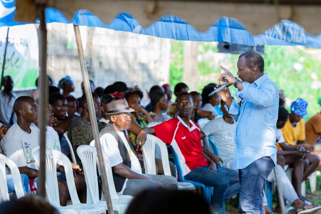 [Présidentielle 2025 au Gabon] : Axel Stophène Ibinga Ibinga dans les quartiers de Libreville pour présenter son projet de société