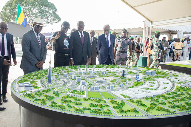 [Grande interview] Pierre Goudiaby Atepa : “Il y a une chose d'extraordinaire par laquelle nous allons commencer, c'est le nouvel aéroport international qui, lui-même, va être certainement le cœur du développement que nous souhaitons pour Libreville 2”