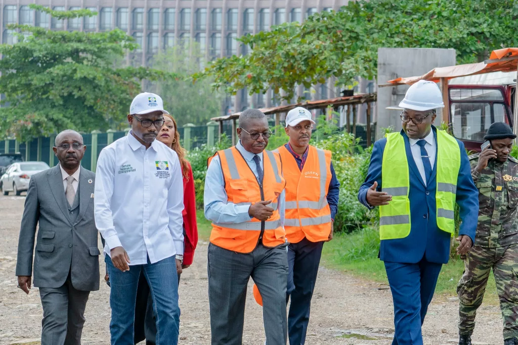 [Gabon : Environnement] Mays Mouissi enclenche le plan d’urgence de gestion des déchets post-déguerpissement