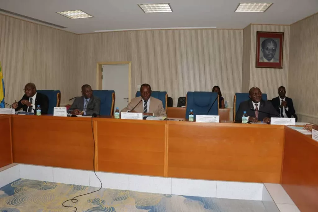 [Gabon : Réseau routier] Edgard Moukoumbi plaide pour la création d'un fonds pour l’entretien et l’investissement routier