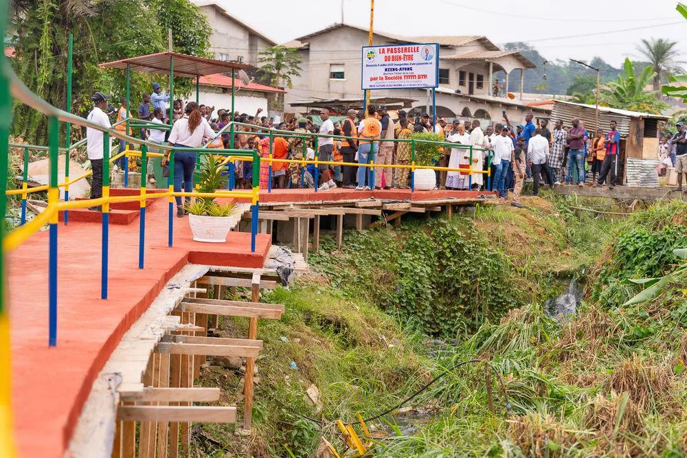 [Gabon : Le chef de l’Etat à Nzeng-Ayong et Sibang] Des actions qui changent le quotidien de la population