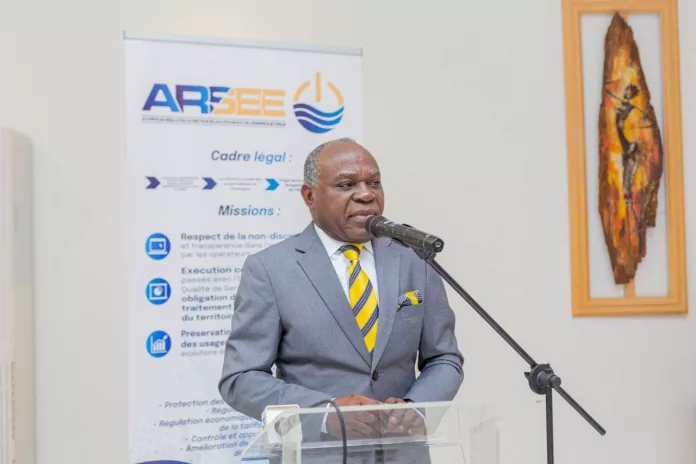 Philippe Tonangoye lors de sa prise de parole lors du 16ᵉ Atelier du réseau francophone des régulateurs de l’énergie.