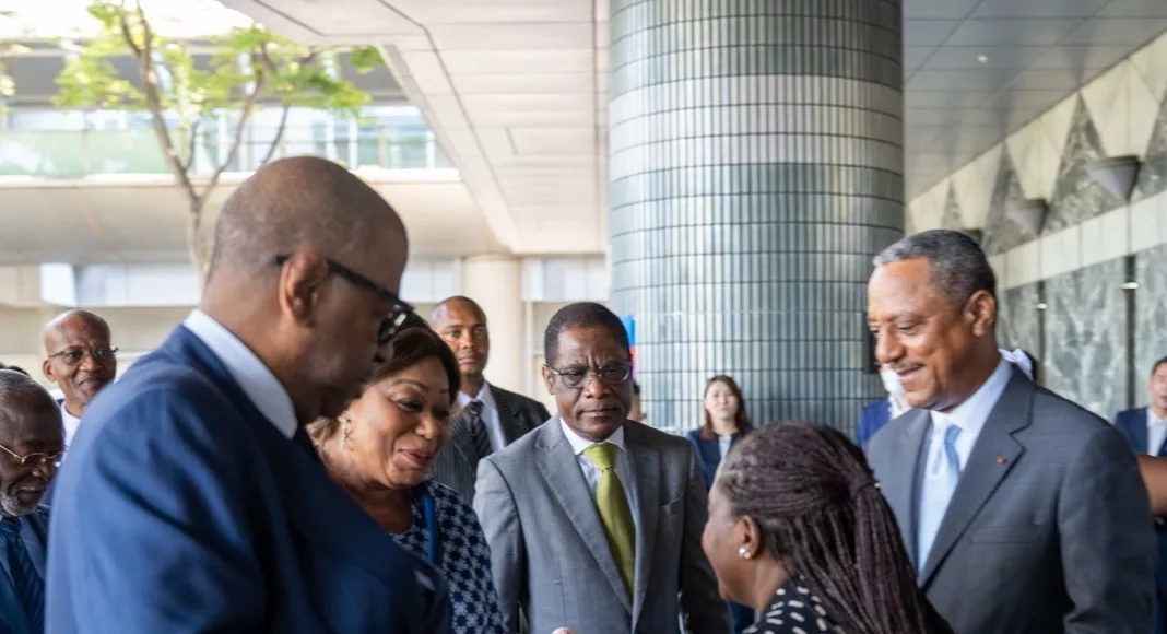 Alexandre Barro Chambrier lors de son arrivé à Osaka.