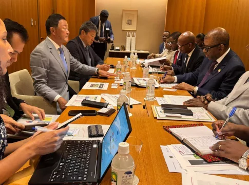 La délégation gabonaise lors des travaux pour de nouvelles stratégies de transformation industrielle au Japon.
