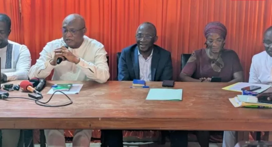 l’ANC, les FDR et des OSC appellent au report du scrutin face aux tensions sociales.