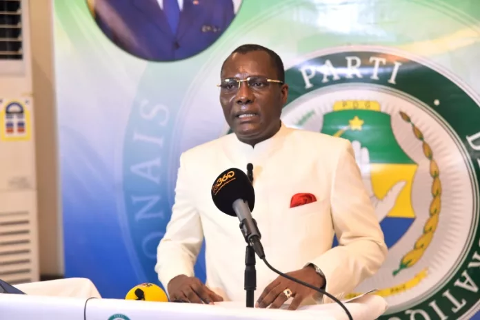 Ali Akbar Onanga s’est attribué de son propre chef le titre de secrétaire général du PDG.