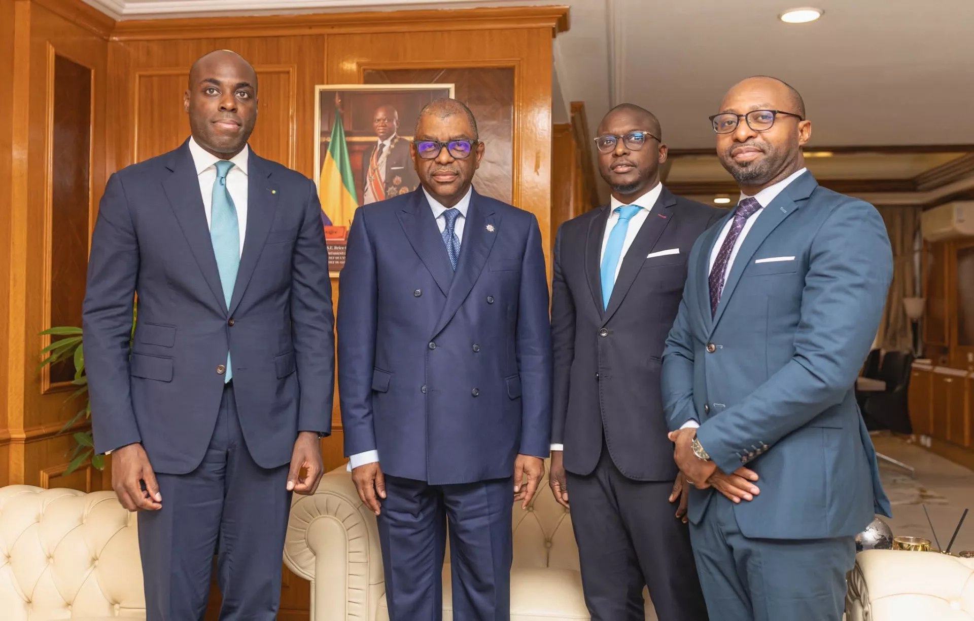 Alexandre Barro Chambrier et les responsables de Visa unissent leurs forces pour moderniser l’administration et dynamiser l’économie gabonaise.