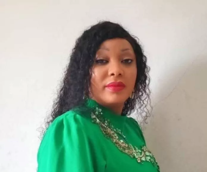 Justine Lekogo annonce officiellement sa candidature pour les élections législatives.