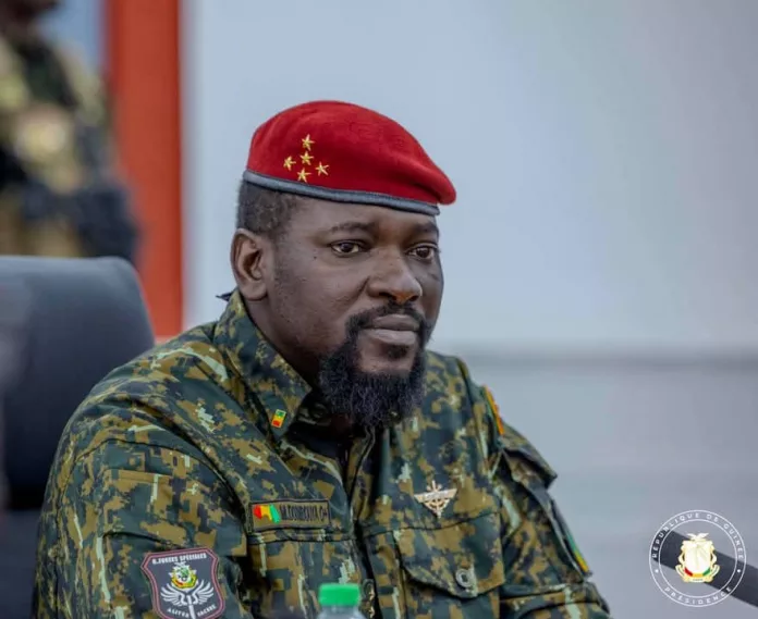 Le général Mamadi Doumbouya semble se préparer à affronter les urnes en tant que candidat.