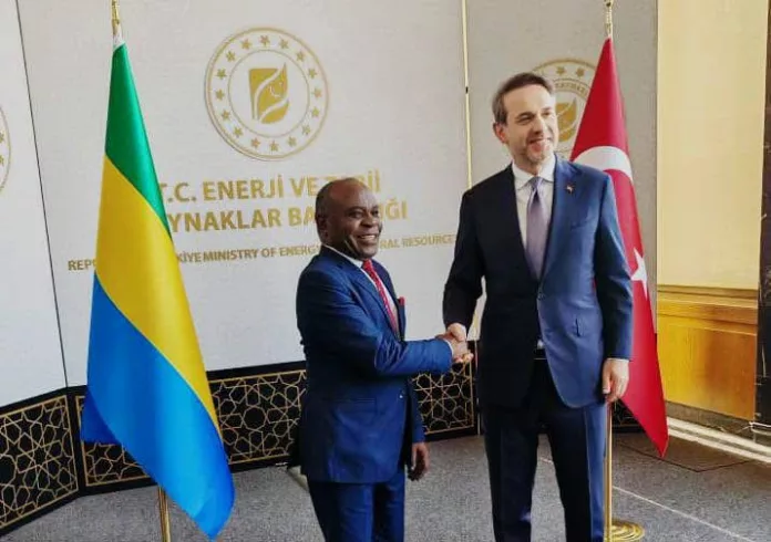 Philippe tonangoye et alparslam bayraktar lors de leur rencontre ce 31 juillet en Turquie.