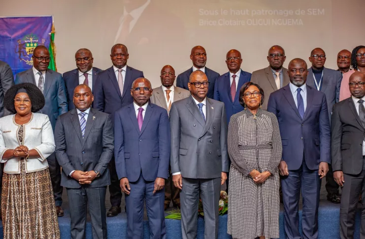 Photo de famille à l'issue de l'évènement.