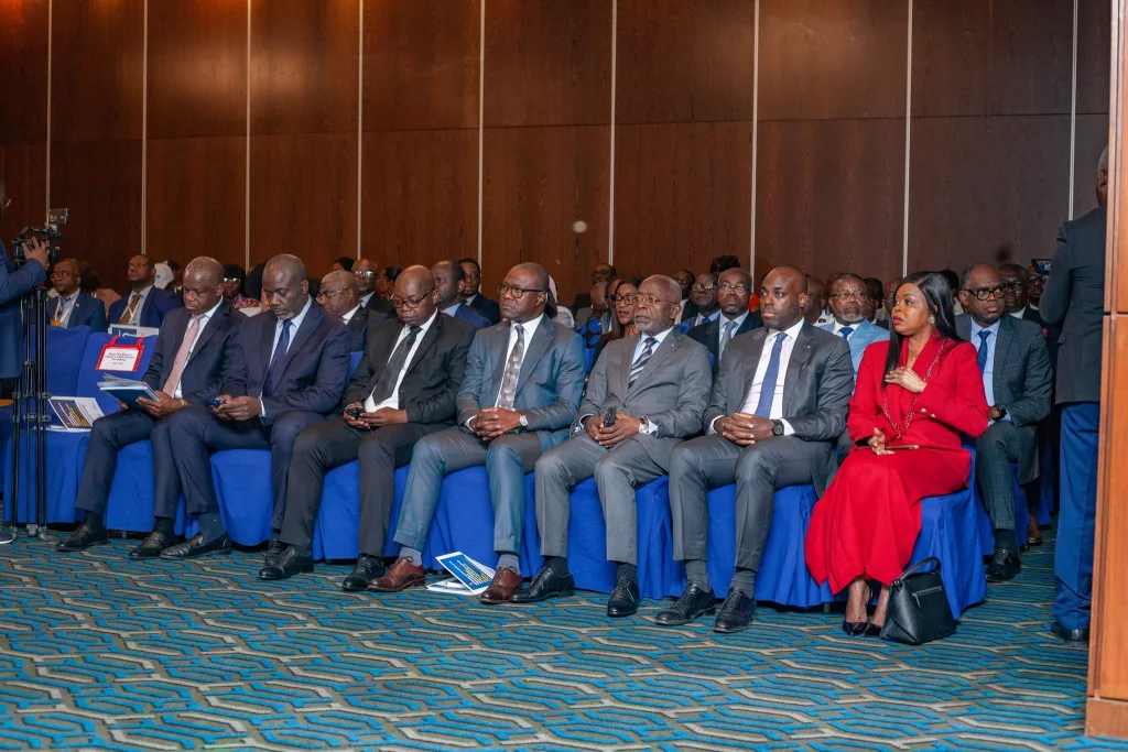 Gabon : Un séminaire national sur la réforme trace les contours de la Ve République 1 Gabon : Un séminaire national sur la réforme trace les contours de la Ve République