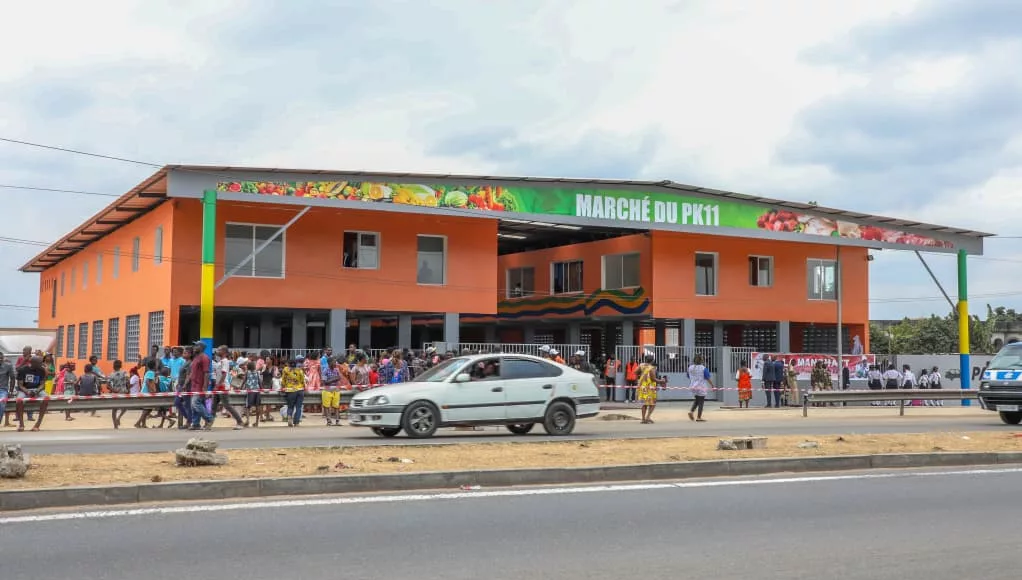 Le marché moderne du PK 11, une infrastructure flambant neuve au cœur du 6ᵉ arrondissement.