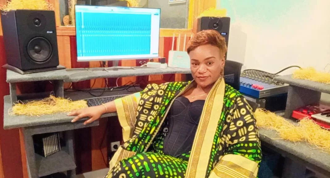 Chancelle Ndzengone Akoma ouvre son studio d'enregistrement à Akounam 2 dans la commune d'Owendo.