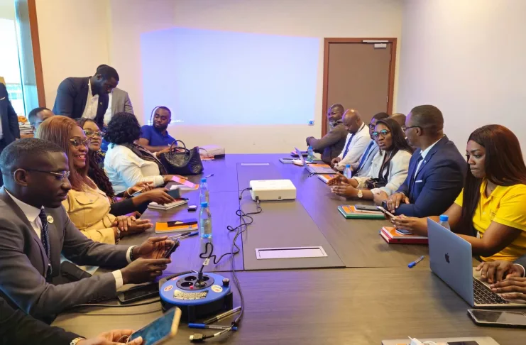 Échanges constructifs entre acteurs du secteur financier lors des ateliers du GIMAC à Libreville.
