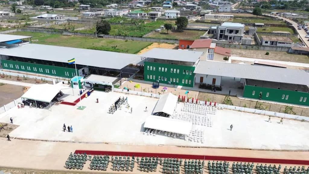 L'éducation comme priorité : Oligui Nguema inaugure le complexe scolaire Béret Vert B