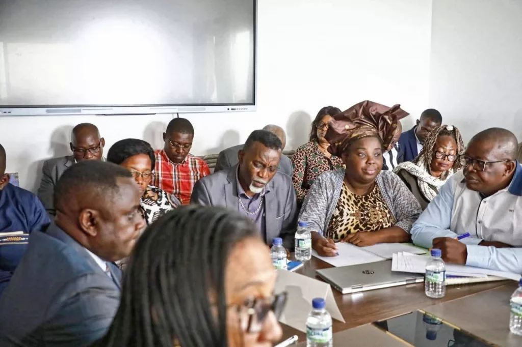 Éducation nationale : un dialogue renforcé entre ministère et syndicats pour une rentrée sereine