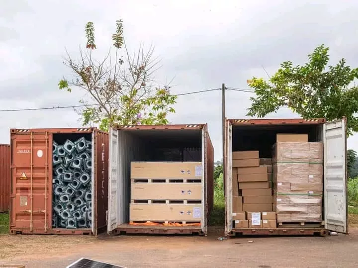 L'Ogooué-Ivindo se dote de 930 lampadaires solaires grâce à une enveloppe présidentielle