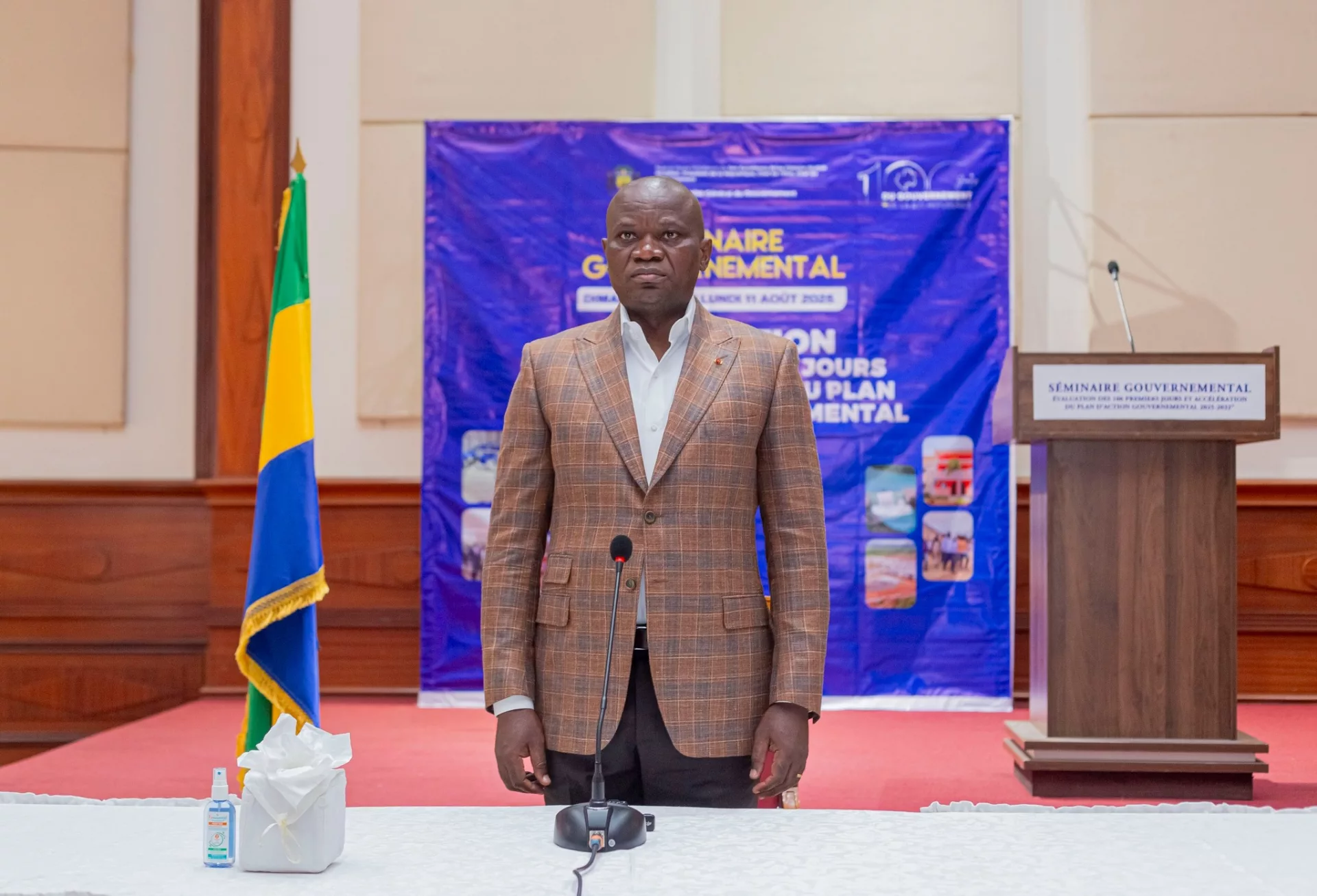 Le président Brice Clotaire Oligui Nguema lors de l'ouverture du séminaire stratégique de deux jours d'évaluation des 100 premiers jours et la relance du Plan d’Action 2025–2032.