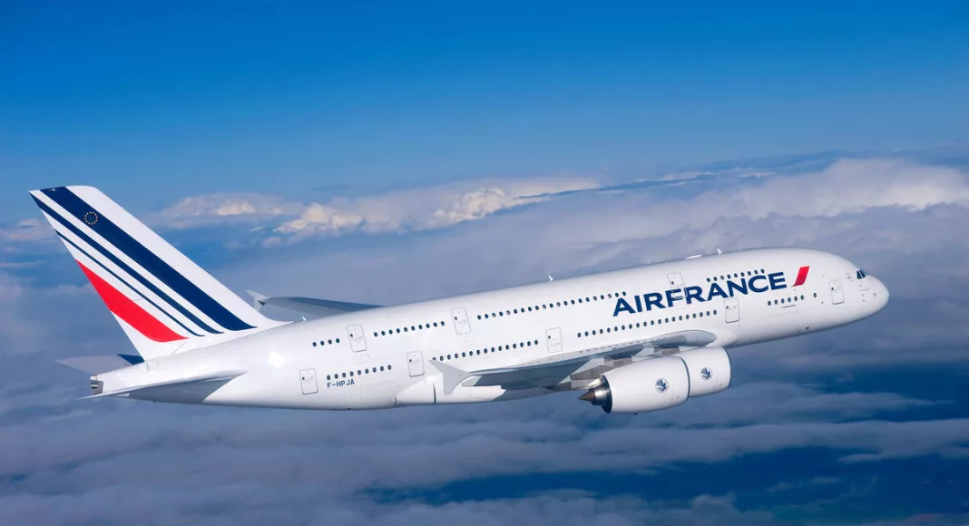 Air France réduit sa desserte directe entre Libreville et Paris, conséquence d’une fiscalité jugée trop lourde au Gabon.