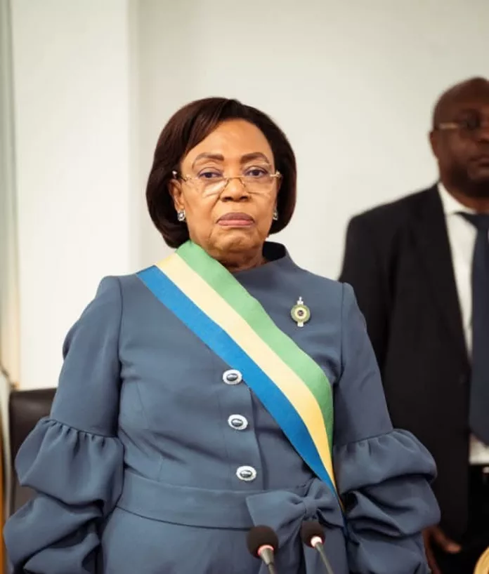 Paulette Missambo relaye les doléances des populations rurales face aux enjeux de développement.