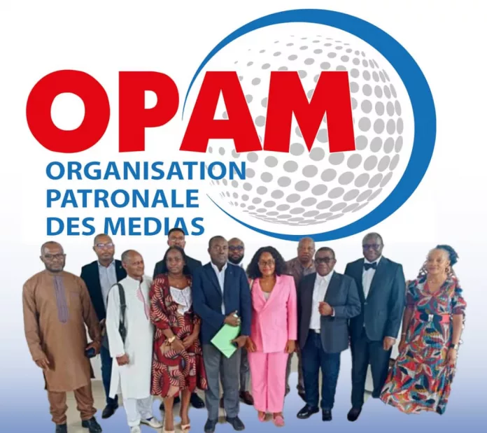L'OPAM dénonce la convocation de journalistes de Gabon Media Time par la DGR, exprime sa « plus vive indignation » face à cette « dérive préoccupante » et réaffirme son engagement à défendre la liberté de la presse.