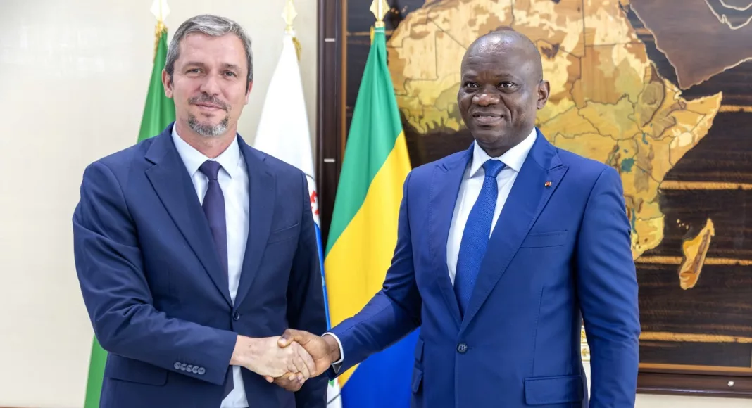 Vers une coopération renforcée.