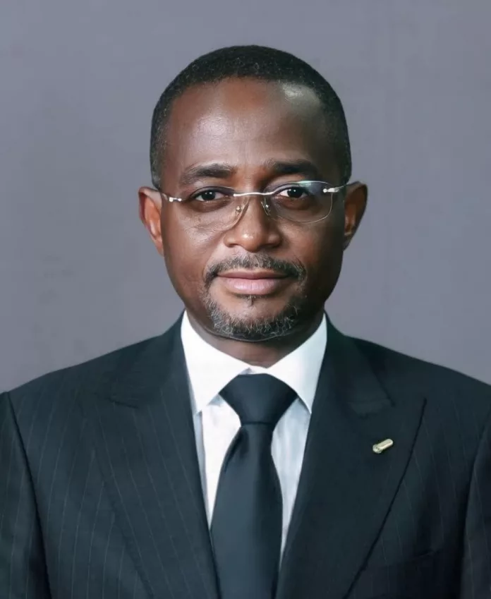 Sosthène Nguéma Nguéma, ministre du Pétrole et du Gaz, prend les devants pour désamorcer la crise dans le secteur pétrolier.