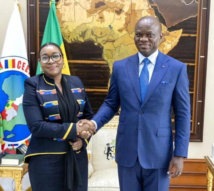 Le PNUD et le Gabon main dans main pour l'entrepreneuriat des jeunes.