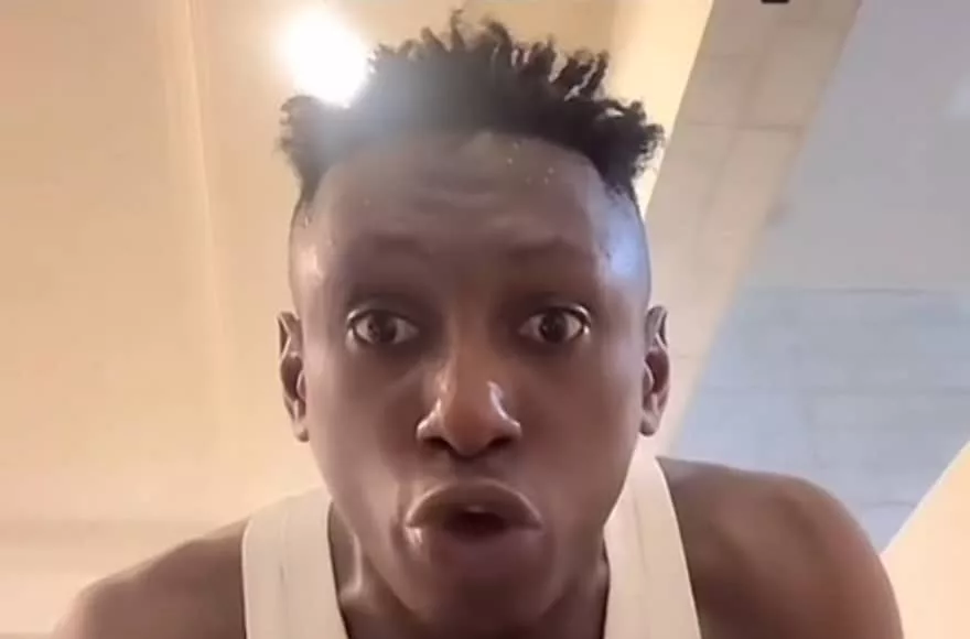 L'Oiseau rare, furieux après le vol de sa montre Patek Philippe, menace de retomber dans le banditisme. Un cadeau présidentiel d'une valeur inestimable qui s'évapore et une controverse qui enfle sur les réseaux sociaux.