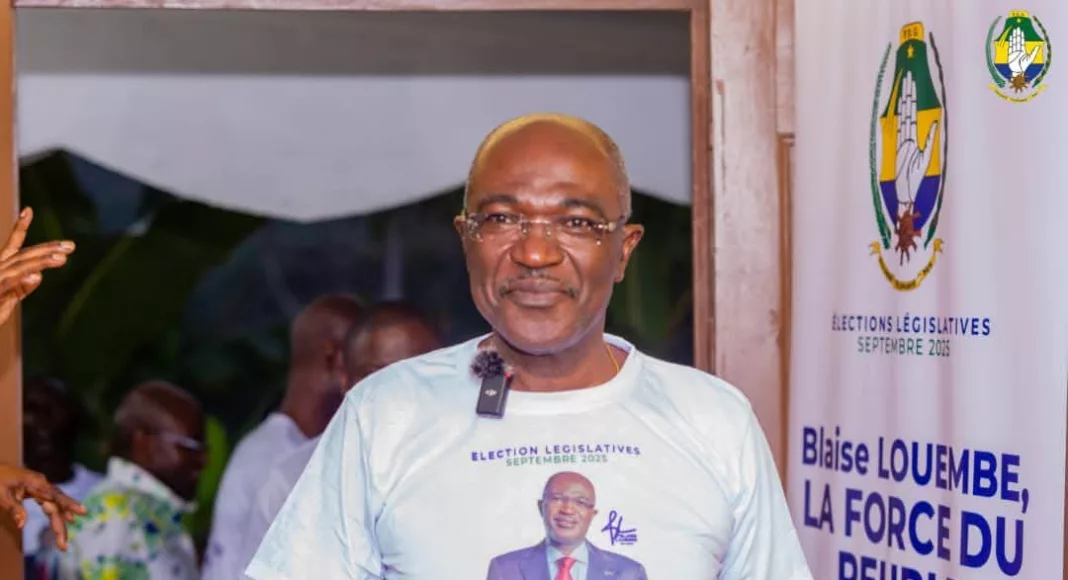 En pleine campagne électorale à Koulamoutou, Blaise Louembe, président du PDG, rejette le soutien d'Ali Bongo, dont l'image est perçue comme un fardeau susceptible de nuire au parti.