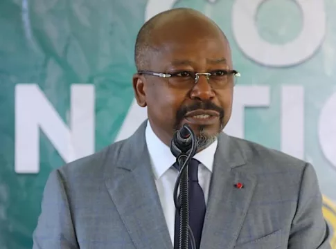 Alain Claude Bilie-By-Nze, président d'EPG. Son parti dénonce des 