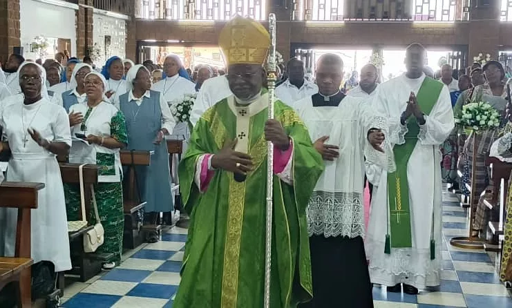 La rentrée pastorale du diocèse de Libreville invite les fidèles à devenir sel de la terre et lumière du monde.