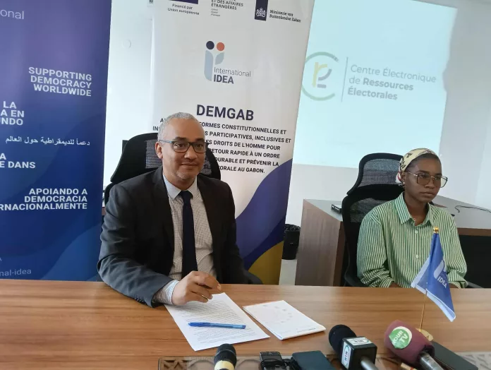 Nicholas Matatu et Grâce Nguema lors de leur conférence de presse.