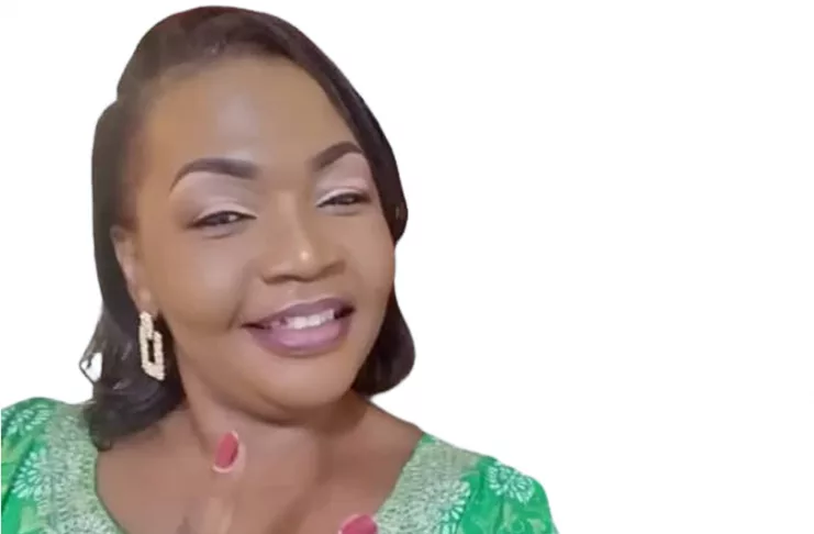 Anastasie Maganga, candidate dans le 2e à Port-Gentil, mise sur son parcours de vie et son engagement associatif pour convaincre les électeurs de l'urgence d'un changement.