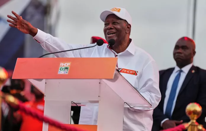 Alassane Ouattara largement vainqueur, selon les résultats provisoires