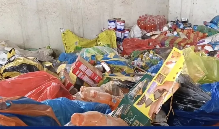 Saisie de produits alimentaires périmés et appel à la vigilance des consommateurs.