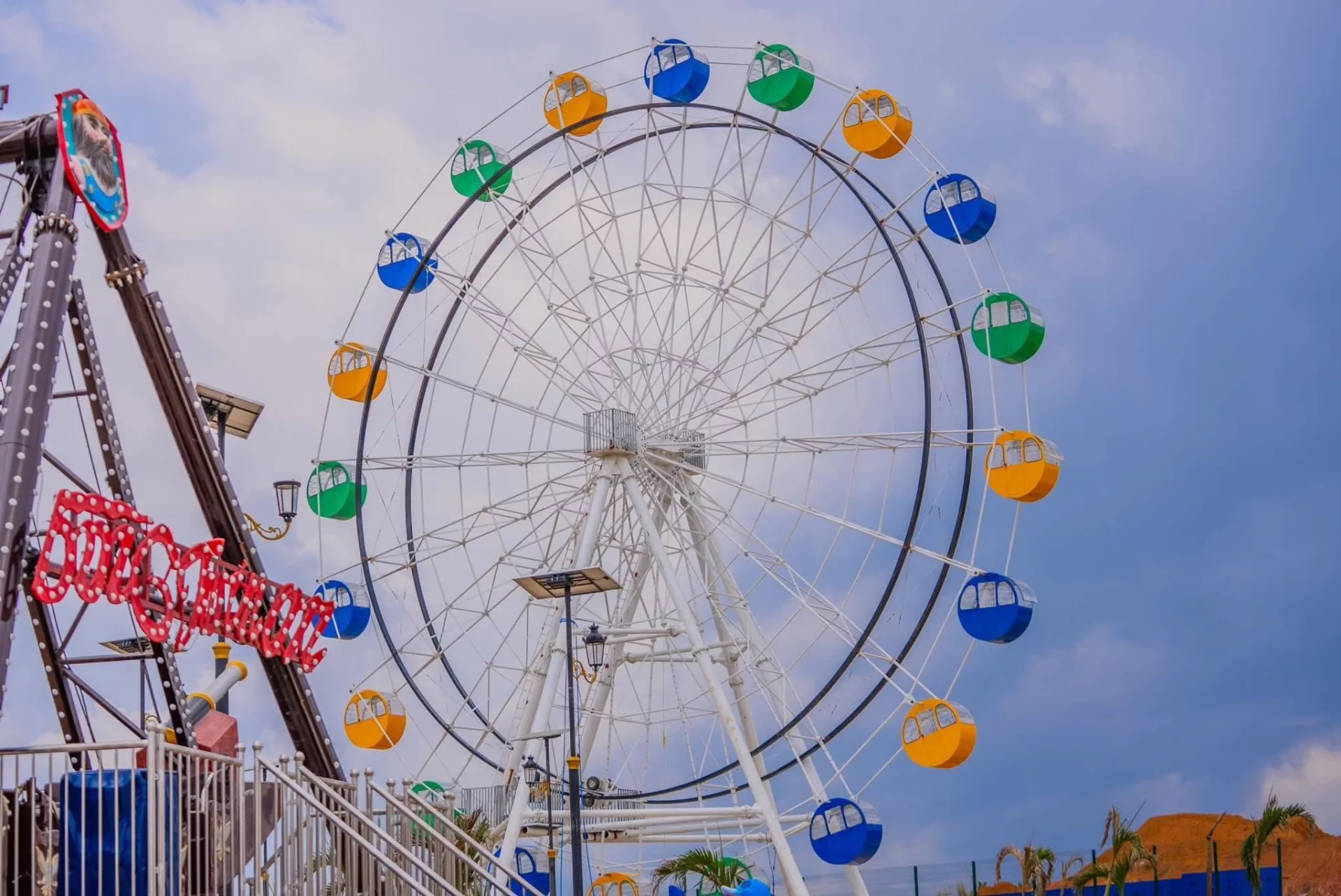 La foire municipale achevée à près de 90 %.