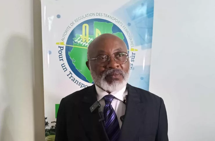 Le président du Conseil de régulation, François Banga Ebomi.