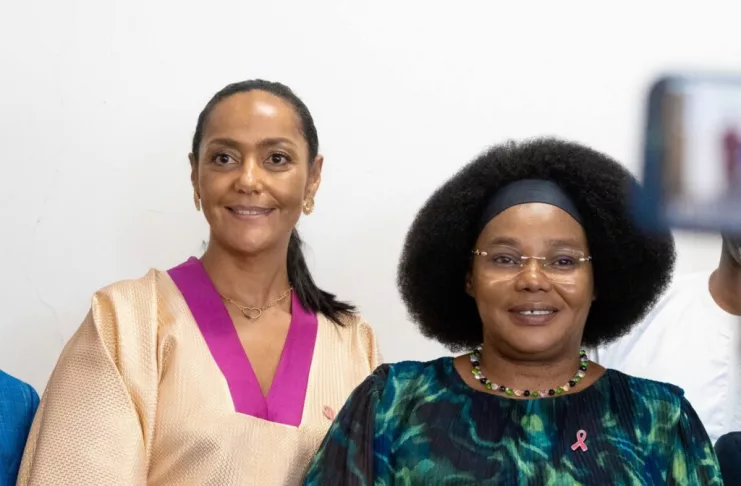 Dr Marie Reine Chirezi Fabry et la ministre Fouefoué Sandjoh à l'issue de leur échange.