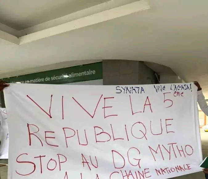 Face au non-respect de leurs droits, le SYNATA entre en grève générale illimitée ce 1er octobre 2025.