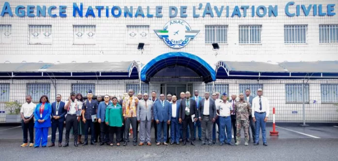 Photo de famille à l'issu de l'atelier.