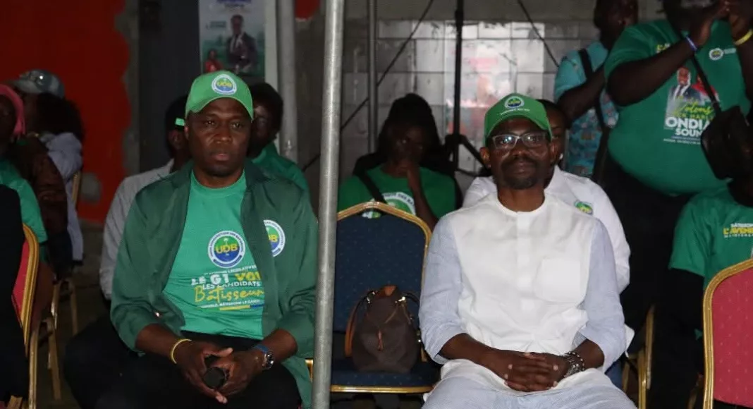 Luc Ondias Souna, aux côtés du Secrétaire général de l’UDB, Mays Mouissi.