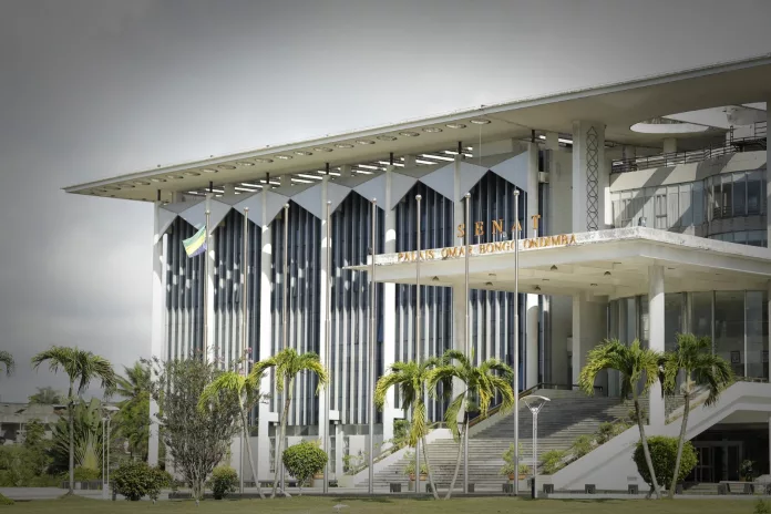 Palais Omar Bongo, siège du Sénat. Le dépôt des candidatures pour l'élection des futurs 70 sénateurs est ouvert du 20 au 22 octobre 2025.