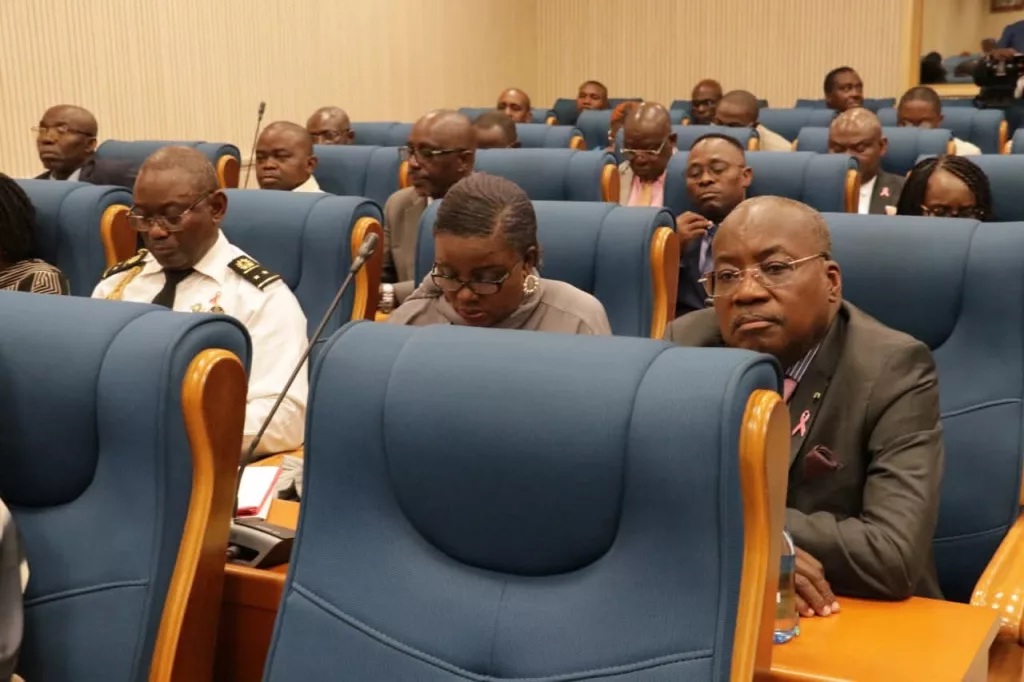 Le budget du ministère des Affaires étrangères en hausse de 40 % 1 Quelques fonctionnaires du ministère des affaires étrangères lors de l'audition du ministre.