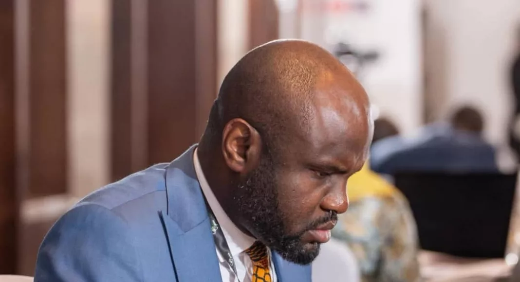 WhatsApp Image 2025-10-21 at 22.23.08 Harold Leckat, directeur de publication de Gabon media time, incarcéré le 20 octobre. Sa défense dénonce un