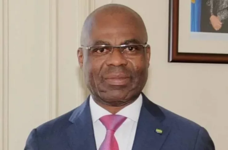 WhatsApp Image 2025-10-23 at 12.48.00 Germain Ngoyo Moussavou, Président de la HAC, l'organe de régulation qui appele au respect des droits du journaliste Harold Leckat Igassela.