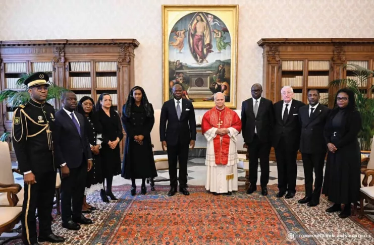 Une rencontre de foi et de lumière entre le Président Oligui Nguema et le Pape Léon XIV.