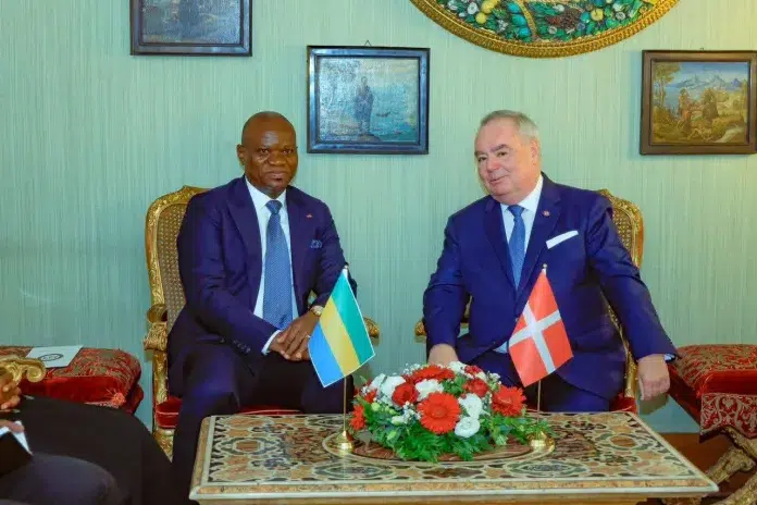 Le Président Brice Clotaire Oligui Nguema et le Grand Maître de l'Ordre de Malte, Fra' John Dunlap, officialisent un partenariat humanitaire historique.
